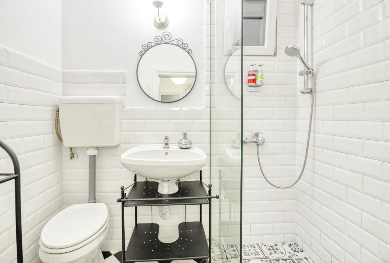 La Maison Blanche Hotel อัลบายูเลีย ภายนอก รูปภาพ